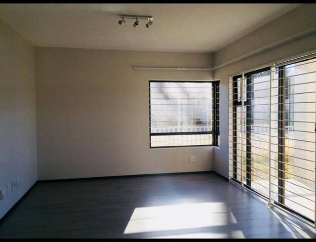 3 BEDROOM PROPERTY TO RENT IN FOURWAYS